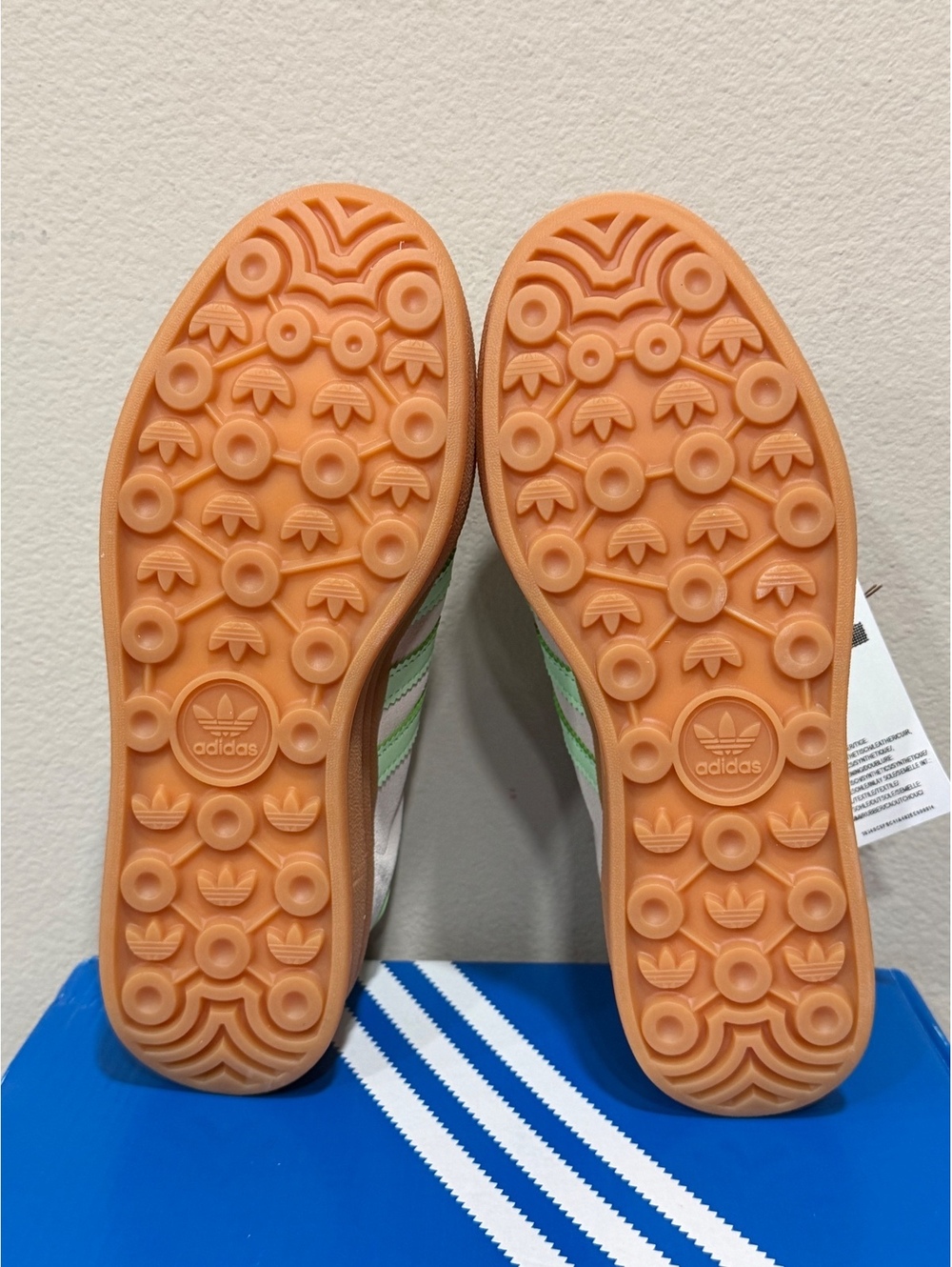 Size 5Y/6 Women - Adidas Gazelle Bold GS “Wonder White Semi Green Spark” - Picture 4 of 6